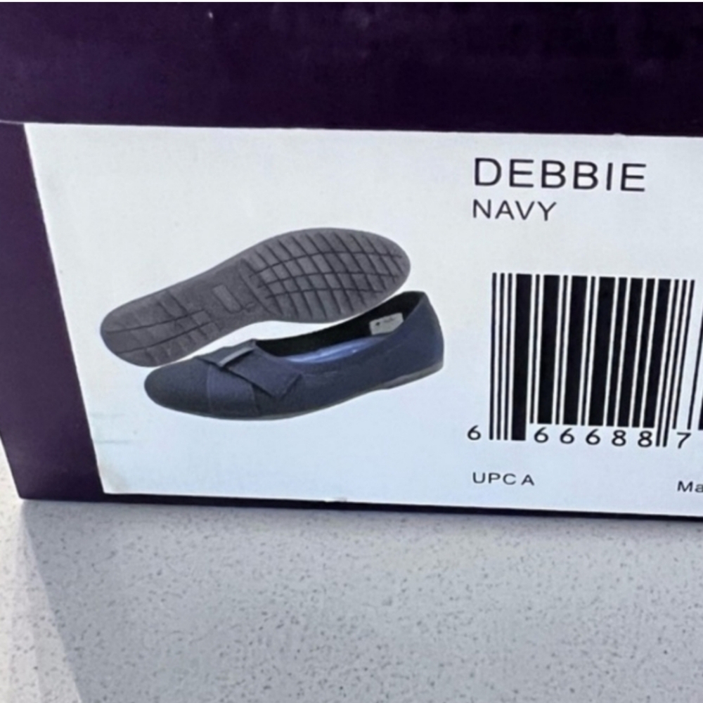 Gloria Vanderbilt DEBBIE Ladies' Flat Navy Blue NEW IN BOX - Picture 7 of 7